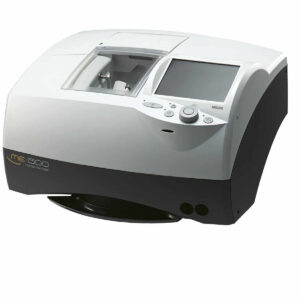 Nidek ME-1500 Schleifautomat mit 3D-Hi‑Curve-Tracer, LCD-Bedienung und schonendem Einspannsystem für beschichtete Gläser