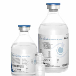 SERUMWERK BSS Eye Lotion Spüllösung zur ophthalmologischen Anwendung in 250 ml und 500 ml Flaschen auf weißem Hintergrund